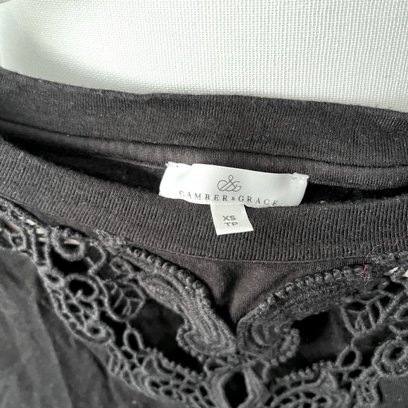 Camber & Grace sweater with beautiful detailing on the front - Picture 3 of 4